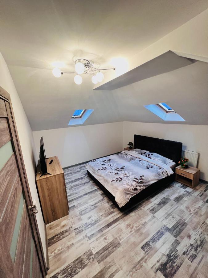 Zizi's House Garii דירה בראשוב